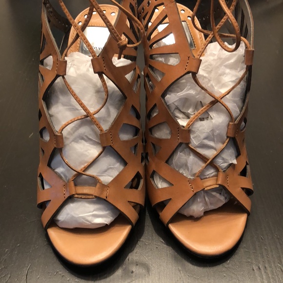 Like New - Woman’s Dolce Vita sexy High heel sandals - Picture 11 of 12